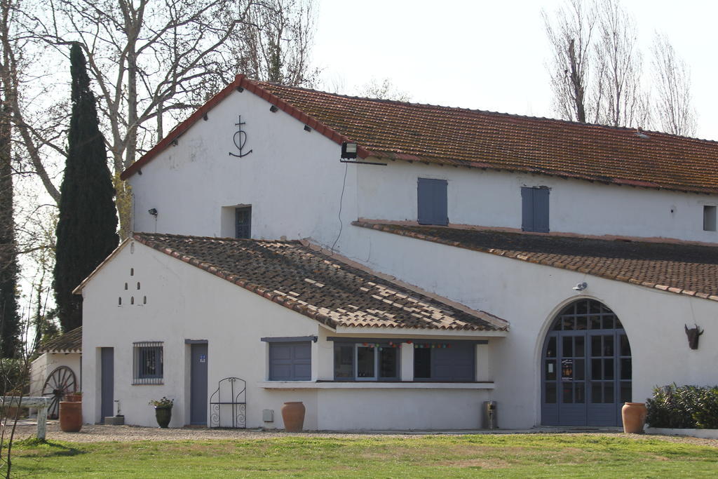 Bed and Breakfast La Roulotte "Les Saintes" Zimmer foto