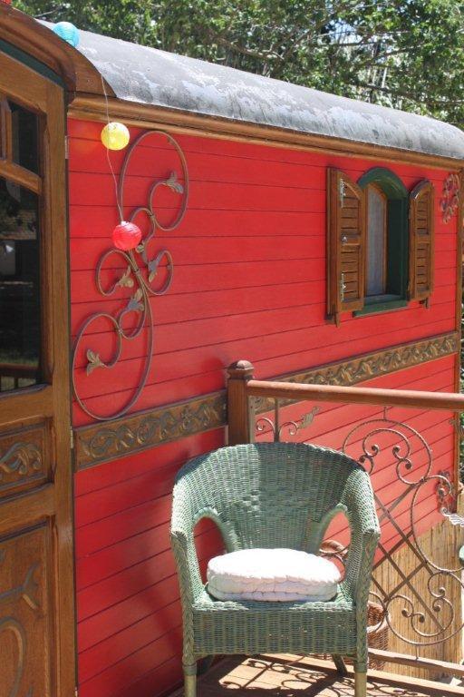 Bed and Breakfast La Roulotte "Les Saintes" Exterior foto